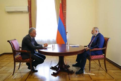 Премьер-министр Пашинян принял главу делегации ЕС в Армении