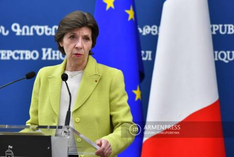 Ministra de Asuntos Exteriores de Franciacelebró la ratificación del Estatuto de Roma en Armenia