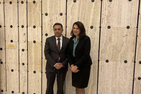 Vicecanciller discutió sobre protección de refugiados de Nagorno Karabaj con vicesecretaria de Estado de EEUU
