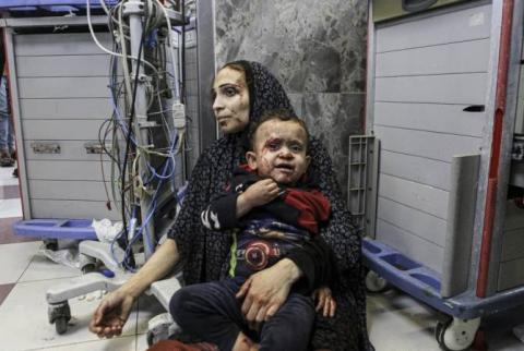 Израиль и ХАМАС обвиняют друг друга во взрыве в больнице Газы, в результате которого погибли почти 500 человек
