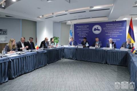 Hakob Arshakyan se refirió a agresión azerí en Asamblea Parlamentaria de Cooperación Económica del Mar Negro