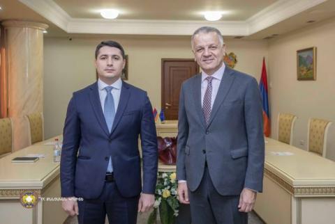رئيس لجنة التحقيق الأرمنية يستقبل الرئيس المعين حديثاً لوفد الاتحاد الأوروبي إلى أرمينيا وبحث التعاون