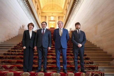 Armenian Minister of Defense visits French Senate 