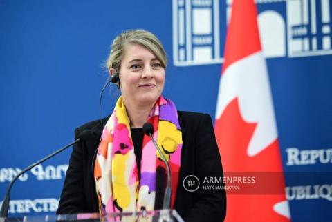 وزيرة الخارجية الكندية يقول في أرمينيا إن العقوبات المحتملة على أذربيجان مطروحة على الطاولة