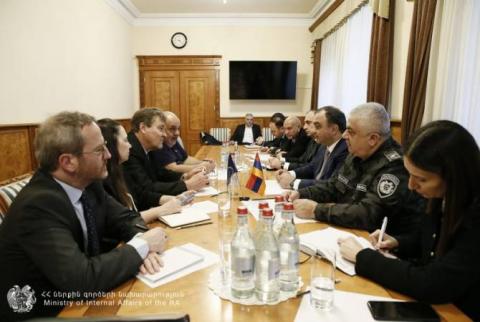 Vahe Ghazaryan presentó a la delegación del Consejo Europeo la situación en Nagorno Karabaj tras la evacuación  
