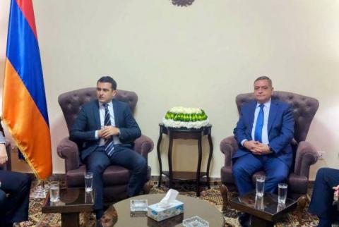 议会副议长哈科布•阿尔沙基扬率代表团访问叙利亚