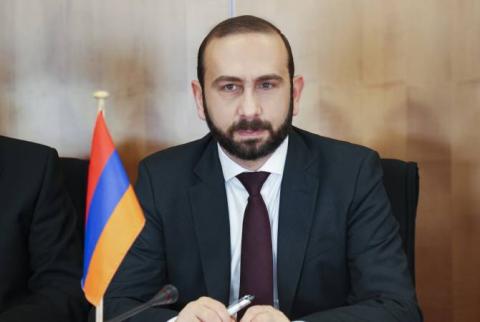 Ararat Mirzoyan llegó a Bruselas para una visita oficial