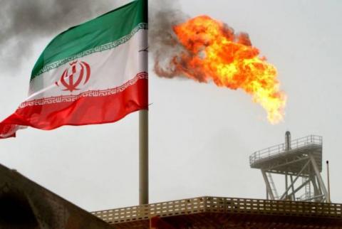 Китай импортирует рекордное количество иранской нефти