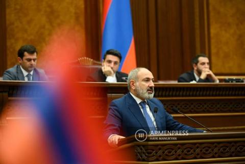 رئيس الوزراء باشينيان يقول إن مسودة موازنة الحكومة الأرمنية لعام 2024 تاريخية