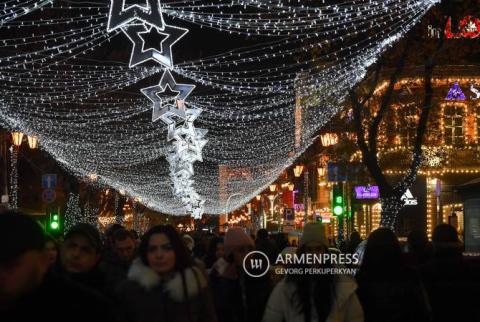 Հանրապետության հրապարակի շենքերի զարդարումն այս տարի իրականացվելու է այլ եղանակով. քաղաքապետի տեղակալ