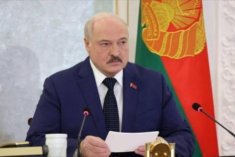 Loukachenko signe des décrets pour convoquer des élections legislatives