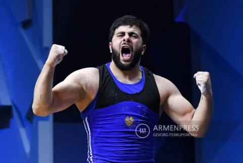 Garik Karapetyan recibió medalla de oro en el Campeonato Mundial Juvenil de Halterofilia