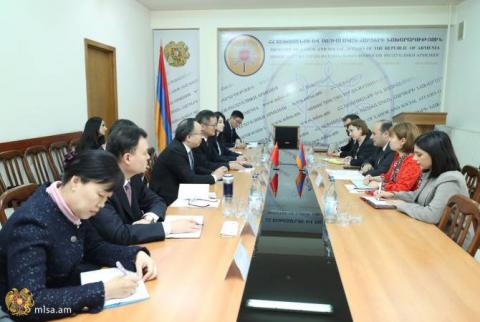 Министр труда и социальных вопросов Армении принял замминистра гражданской администрации КНР