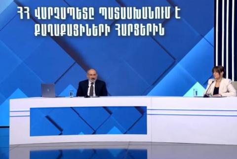 Ermenistan Başbakanı Nikol Paşinyan canlı yayında vatandaşların sorularını yanıtlıyor