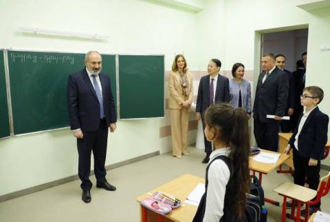 Le Premier ministre a assisté à l'inauguration de la nouvelle école n°122 à Erevan 