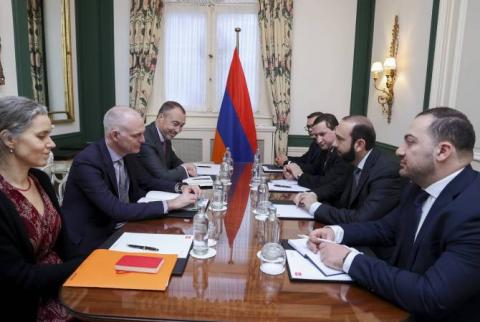 گفتگوی وزیر امور خارجه جمهوری ارمنستان و مشاور ارشد رئیس شورای اروپا در امور سیاست خارجی در خصوص امنیت منطقه