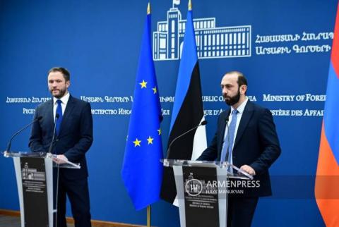 Canciller de Estonia promete iniciar el proceso de reconocimiento del Genocidio Armenio