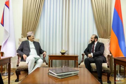 Foreign Minister Mirzoyan meets with Nepal counterpart 