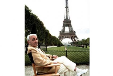 Une portion des jardins des Champs-Élysées sera nommée en l'honneur de Charles Aznavour