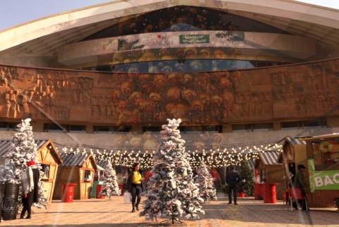 Ամանորյա լավագույն նվերներն ու հեքիաթային  տրամադրությունը մեկ տեղում. բացվել է «Big Christmas Market with Coca-Cola» ցուցահանդես-տոնավաճառը