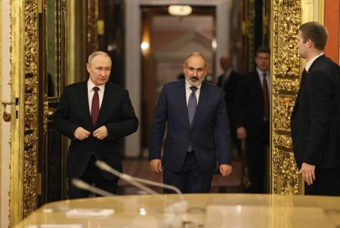 Pashinyan et Poutine s'entretiennent en marge du sommet de la CEI