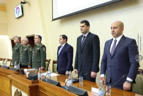 Սուրեն Պապիկյանի գլխավորությամբ տեղի է ունեցել պաշտպանության նախարարին կից կոլեգիայի նիստ