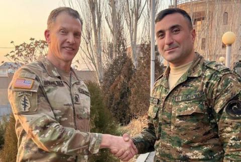 U.S. military official visits Armenia to aid in crafting NCO development objectives and policy 