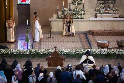كاثوليكوس عموم الأرمن كاركين الثاني يترأس قدّاس في الكنيسة الأم للقديس كريكور المنور في يريفان بمناسبة الميلاد المجيد