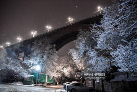 Парковки в зонах А и Б столицы временно будут работать бесплатно