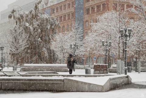 Хозяйственники обязаны убирать снег и лед с улиц и тротуаров: в Ереване проведут мониторинг