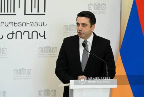 Armenia llama a la comunidad internacional a presionar a Azerbaiyán para lograr la paz en la región