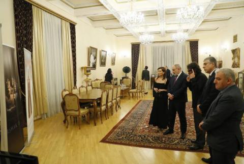 حضور نخست وزیر جمهوری ارمنستان و  همسرش در اجرای نمایش اپرای «کارمن» 