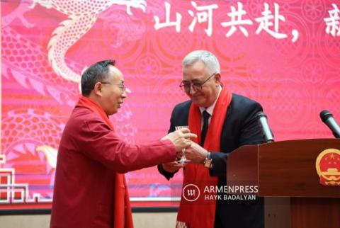 В прошлом году двусторонние отношения между Китаем и Арменией развивались по-новому: посол КНР