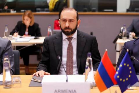 Ararat Mirzoyan: No se debe crear una nueva frontera en el proceso de demarcación entre Armenia y Azerbaiyán