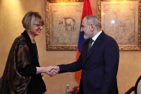 رئيس الوزراء الأرمني نيكول باشينيان يلتقي الأمينة العامة لمنظمة الأمن والتعاون في أوروبا هيلغا شميد بميونيخ