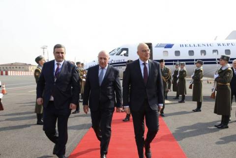  وزير الدفاع اليوناني نيكوس ديندياس إلى يصل أرمينيا في زيارة رسمية