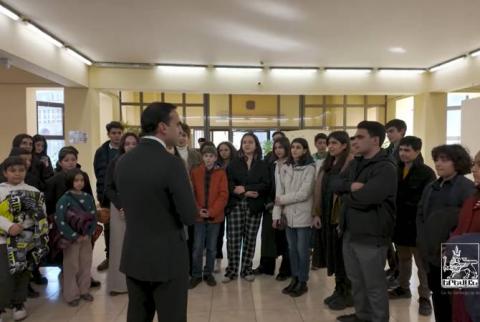 Участники программы "Образовательная поездка в ОАЭ" посетили Музей истории города Еревана