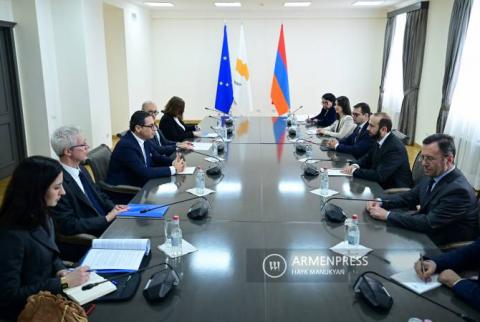 The enlarged meeting of the Foreign Ministers of Armenia and Cyprus is underway in Yerevan