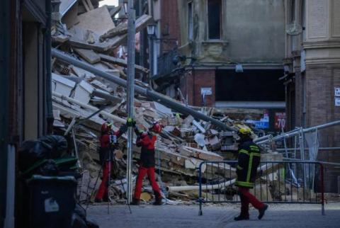 В центре французской Тулузы обрушилось четырехэтажное здание
