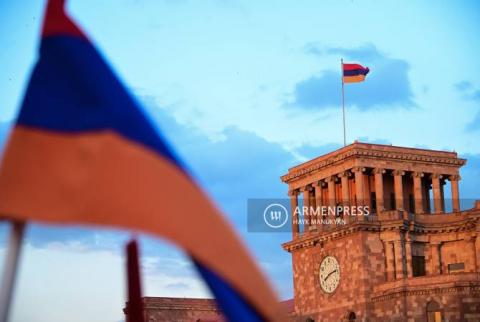 19%من المشاركين باستطلاع "المعهد الجمهوري الدولي"بأرمينيا راضون تماماً من عمل مكتب رئاسة الوزراء و31 بالمئة راضون جزئياً