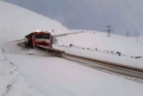 Առատ ձյան պատճառով Սևանի տարածաշրջանի ավտոճանապարհները դժվարանցանելի են