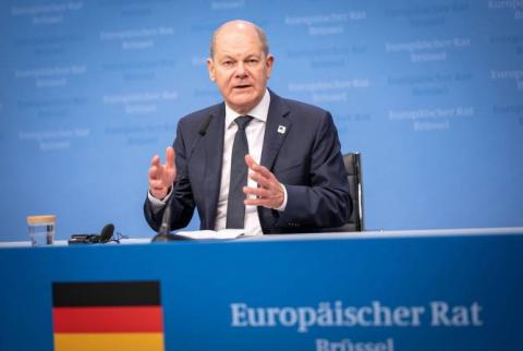Канцлер Германии считает использование ЕС доходов от замороженных активов РФ совместимым с международным правом