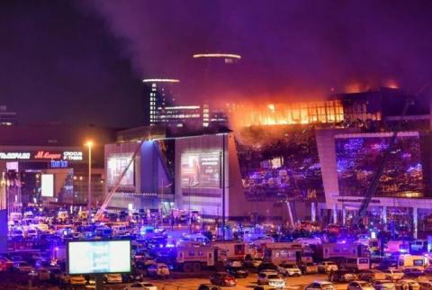 Число жертв теракта в Москве достигло 93 