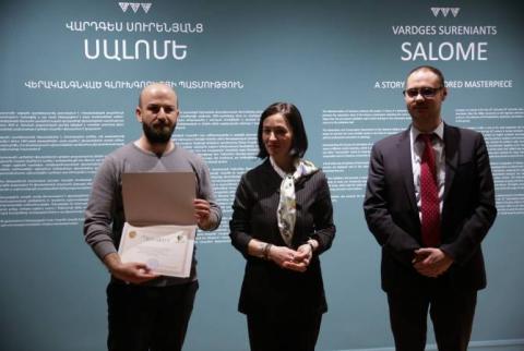 Ժաննա Անդրեասյանը պարգևատրել է «Սալոմե»-ն վերականգնող վարպետներին