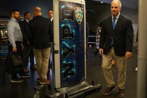 В метро Нью-Йорка испытают детектор оружия с искусственным интеллектом