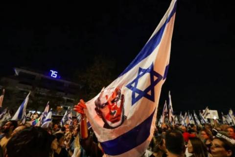 Тысячи протестующих в Израиле требуют отставки Нетаньяху 