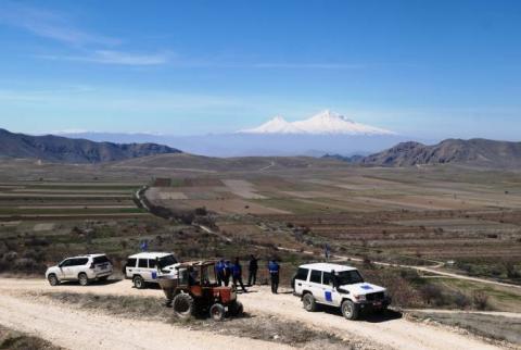 بعثة المراقبة التابعة للاتحاد الأوروبي العاملة في أرمينيا تراقب الأنشطة الزراعية المحلية بقرية خاتشيك 
