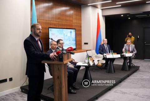 亚美尼亚是哈萨克斯坦的可靠合作伙伴——一场旨在发展贸易和经济关系的会议在埃里温举行