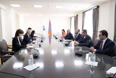 Armenian Foreign Minister meets SCO Secretary-General 
