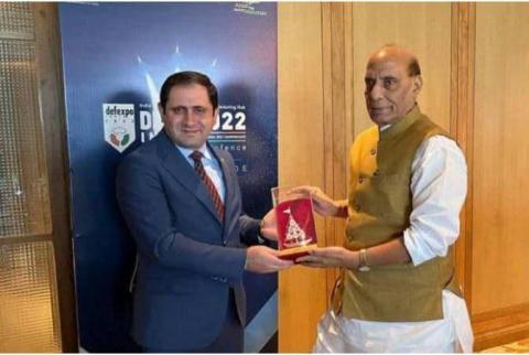 ՀՀ պաշտպանության նախարարը վերանշանակվելու կապակցությամբ շնորհավորել է Հնդկաստանի պաշտպանության նախարարին